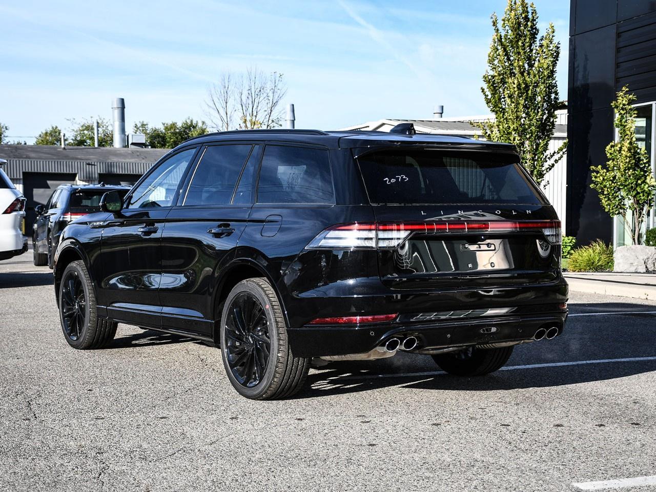 2027 Lincoln Aviator Reserve AWD Photo