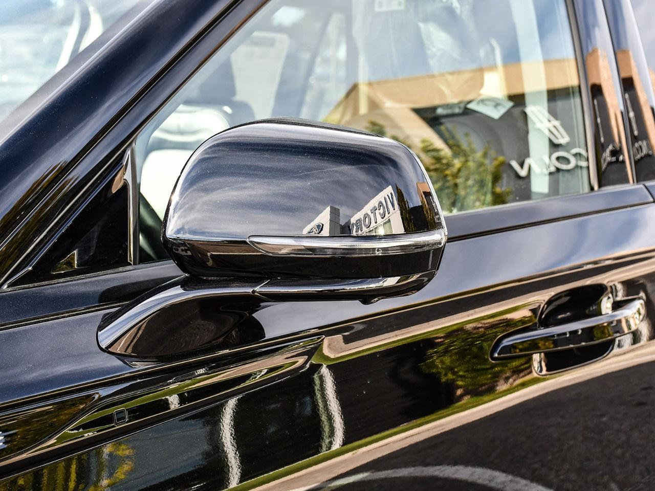 2027 Lincoln Aviator Reserve AWD Photo
