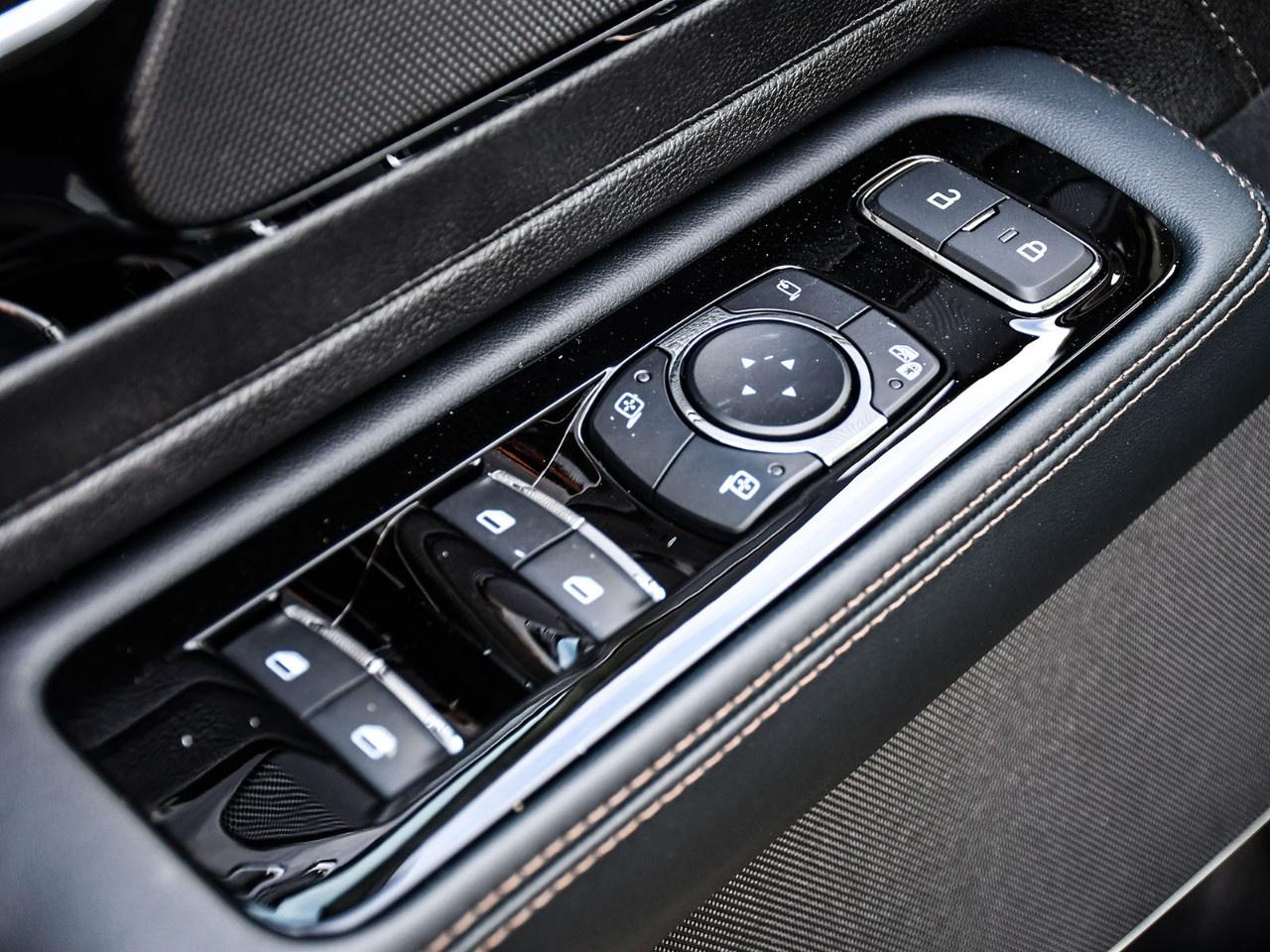 2027 Lincoln Aviator Reserve AWD Photo