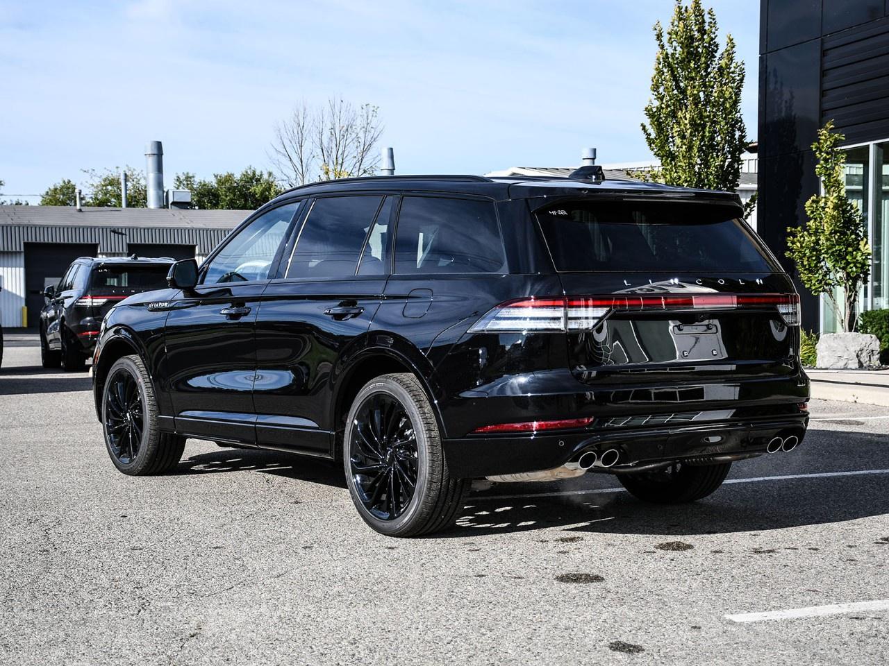 2027 Lincoln Aviator Reserve AWD Photo