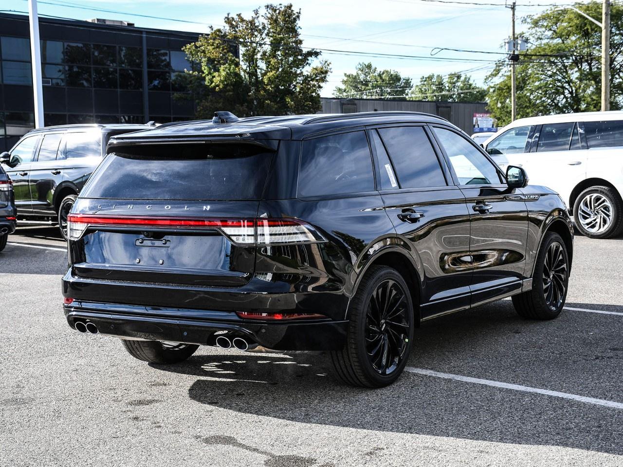 2027 Lincoln Aviator Reserve AWD Photo