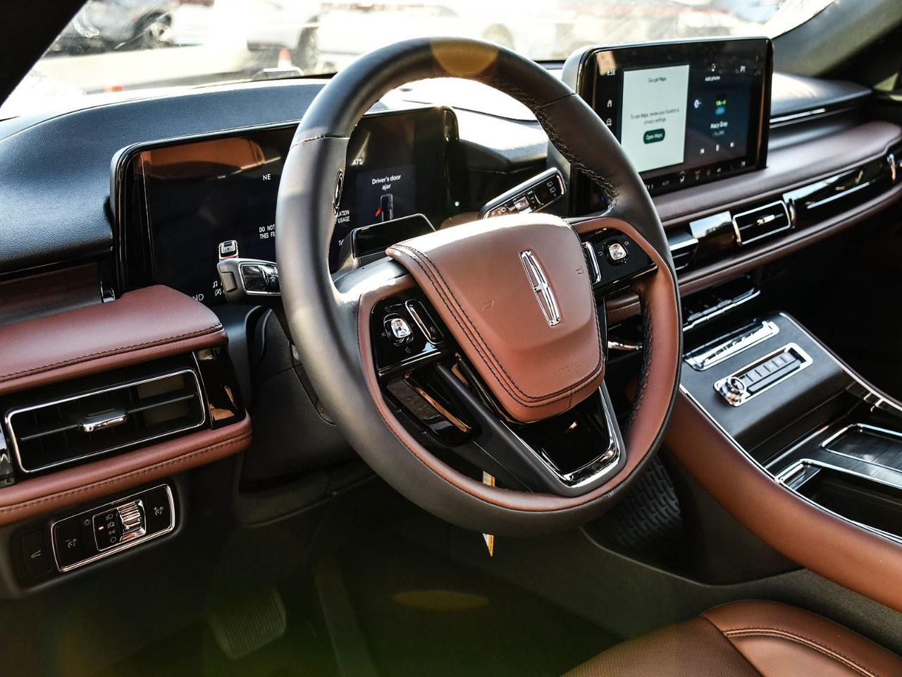 2027 Lincoln Aviator Reserve AWD Photo