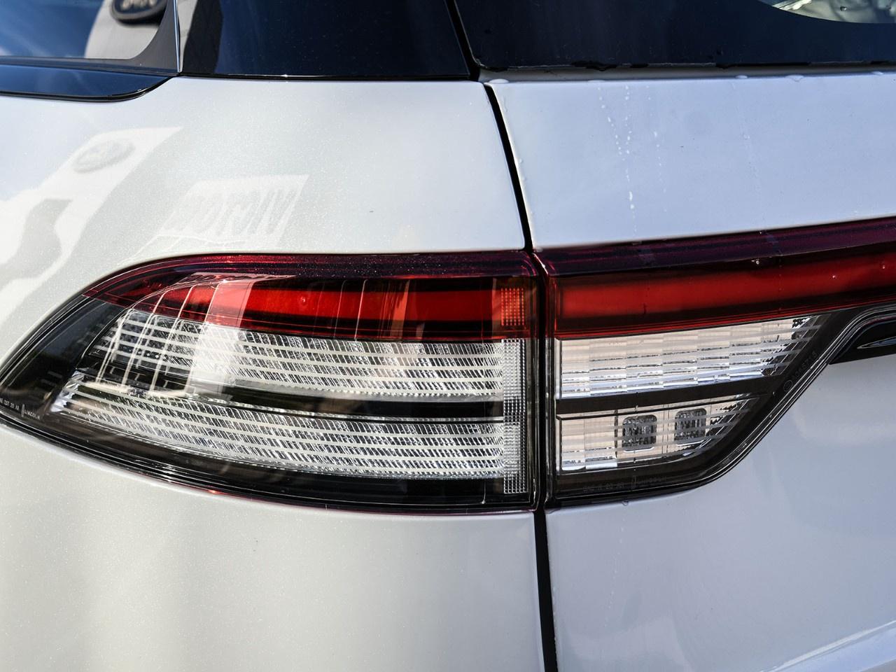 2027 Lincoln Aviator Reserve AWD Photo