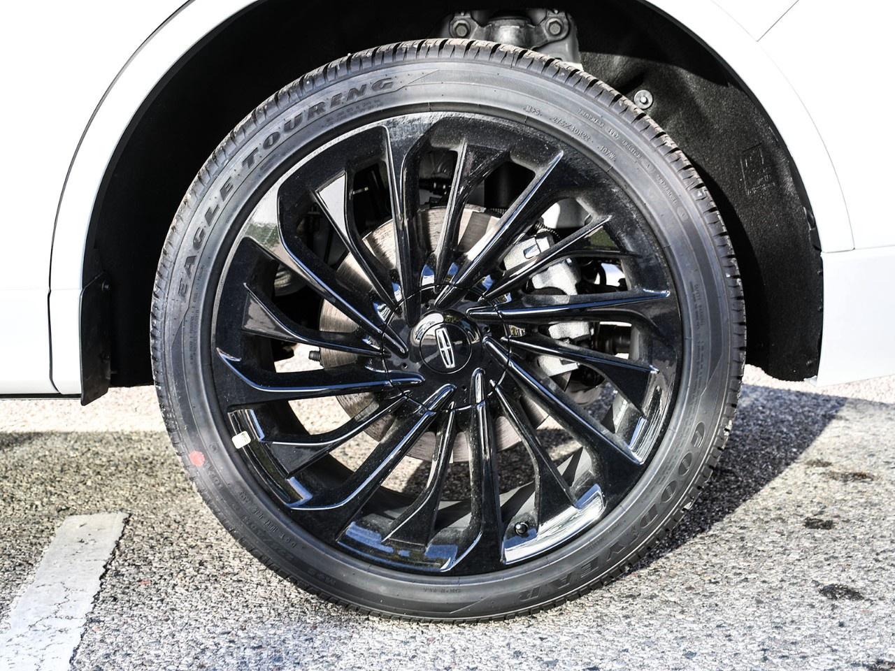 2027 Lincoln Aviator Reserve AWD Photo