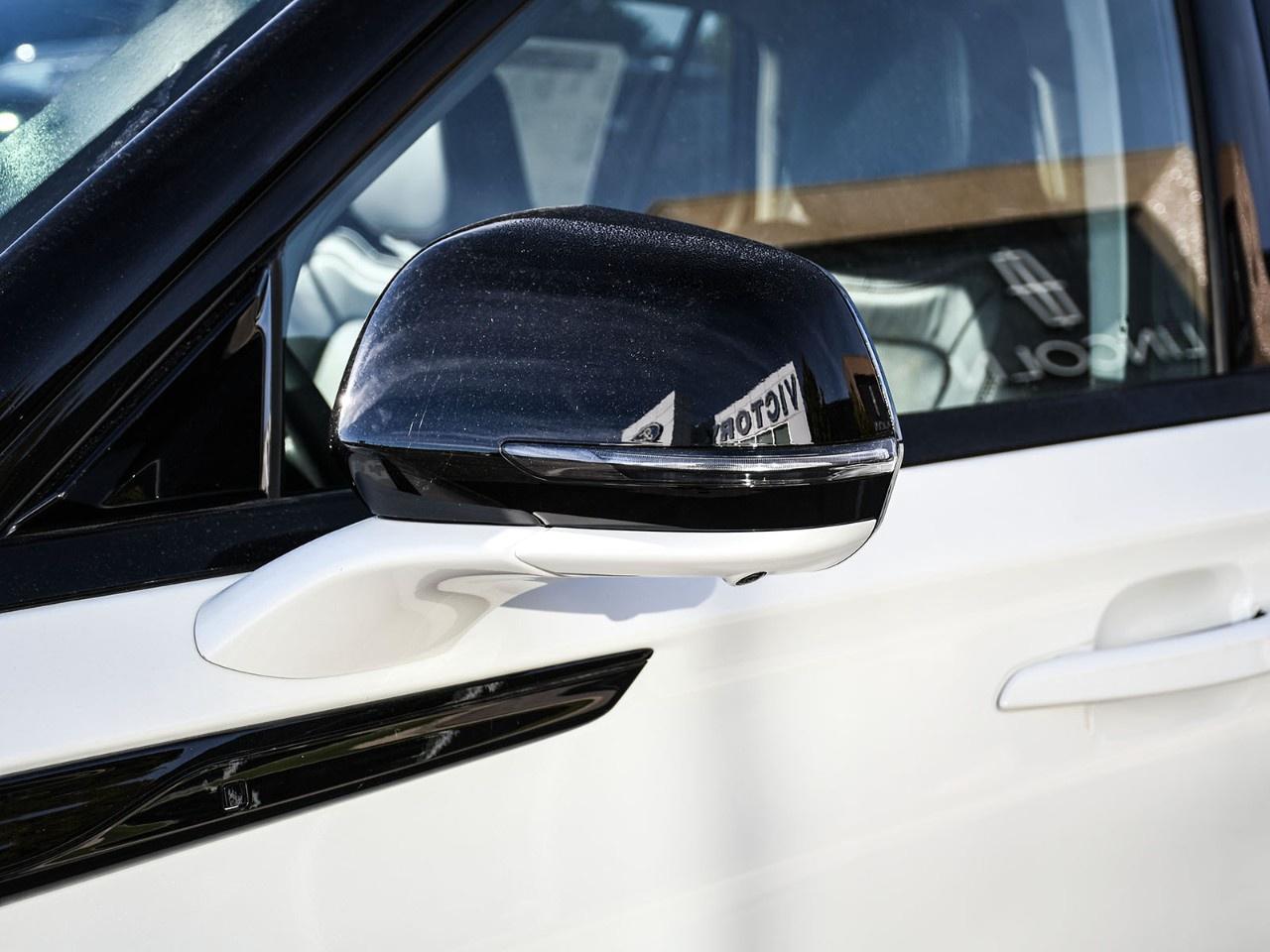 2027 Lincoln Aviator Reserve AWD Photo