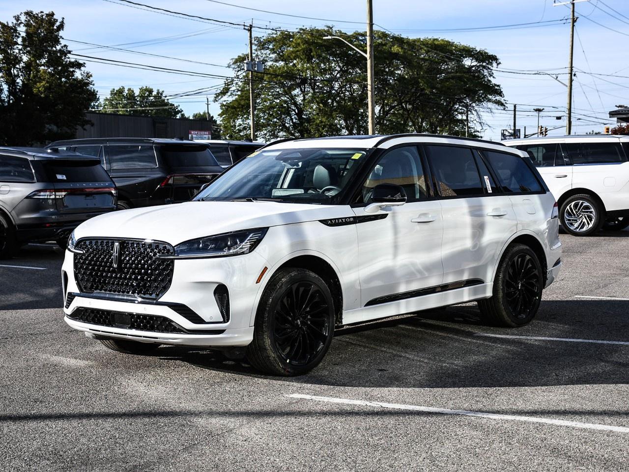 2027 Lincoln Aviator Reserve AWD Photo