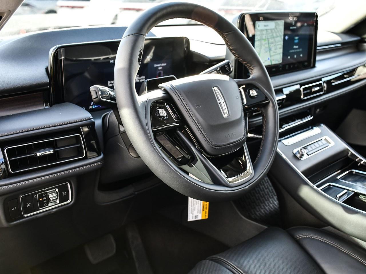 2027 Lincoln Aviator Reserve AWD Photo