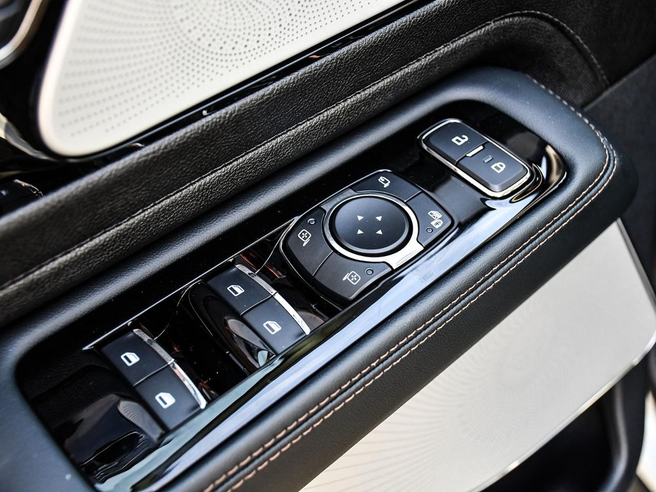 2027 Lincoln Aviator Reserve AWD Photo