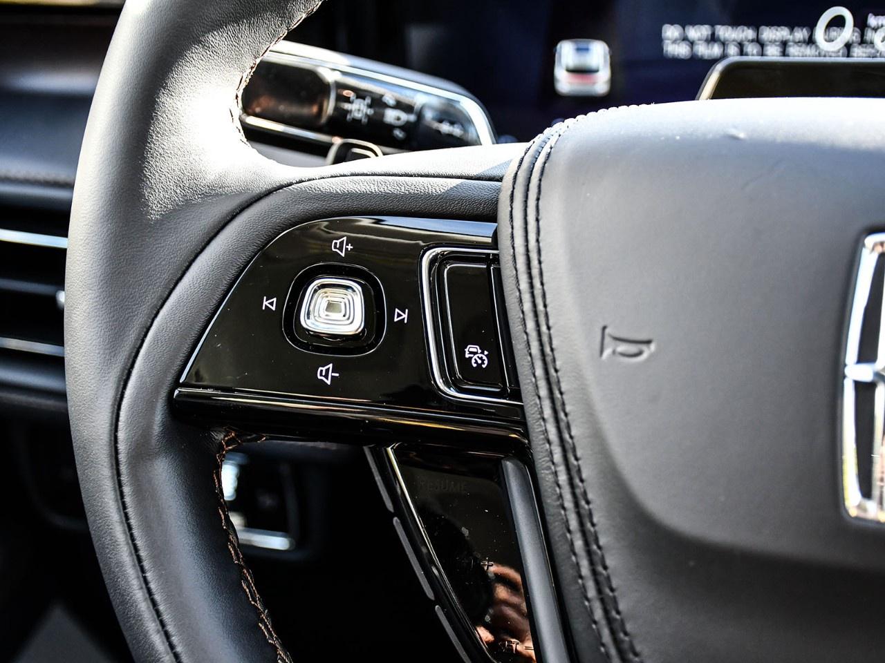 2027 Lincoln Aviator Reserve AWD Photo