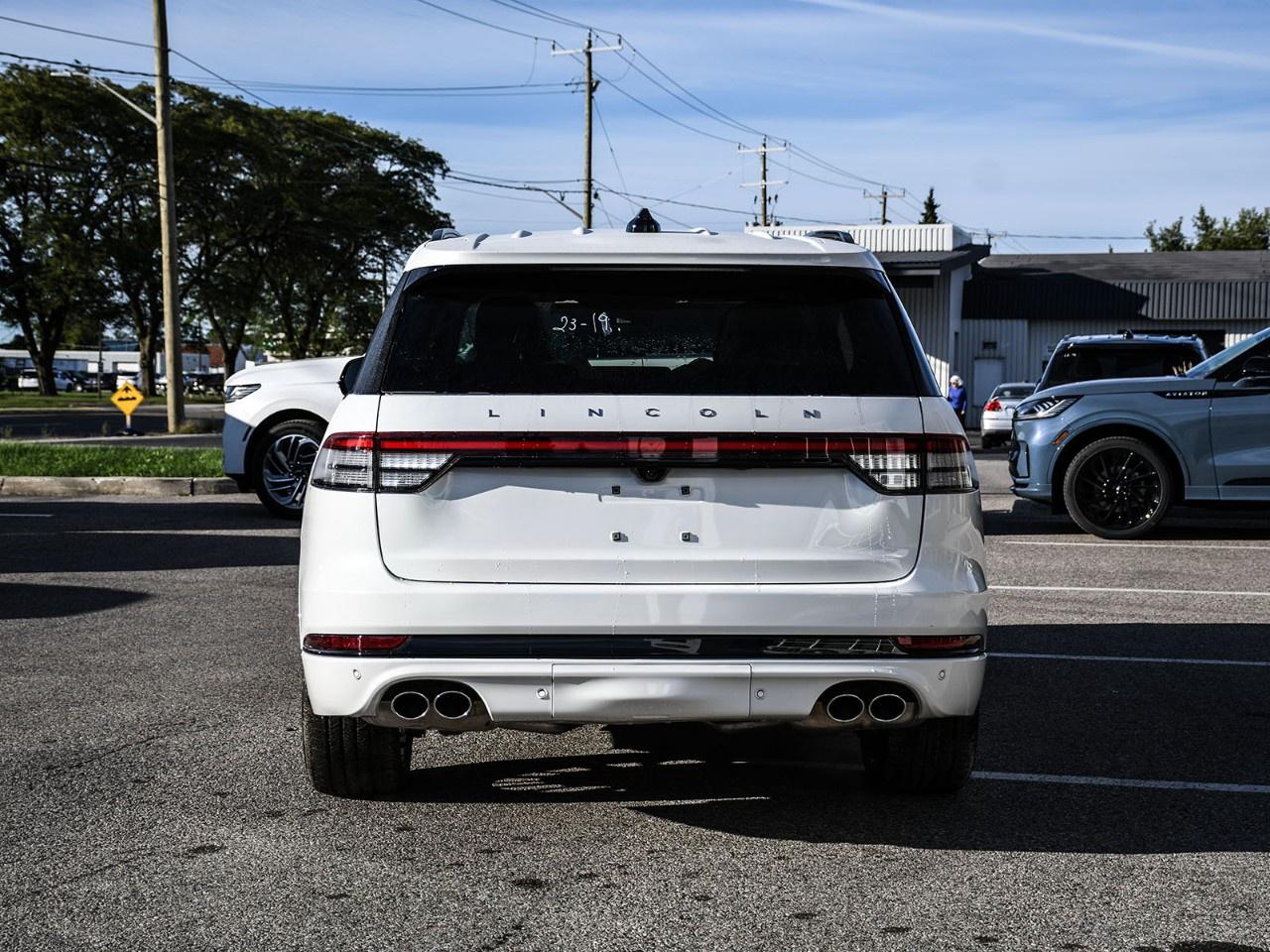 2027 Lincoln Aviator Reserve AWD Photo