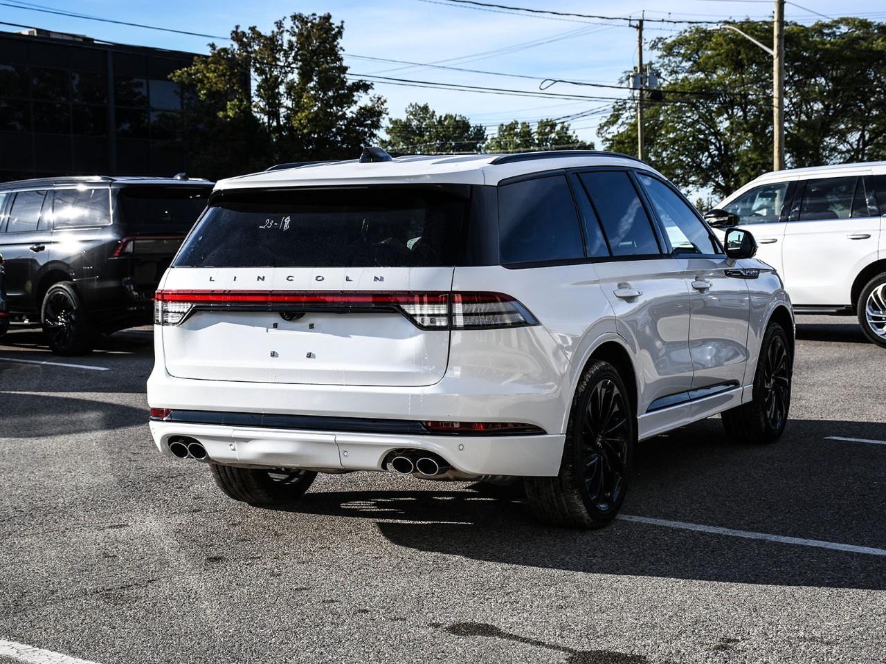 2027 Lincoln Aviator Reserve AWD Photo