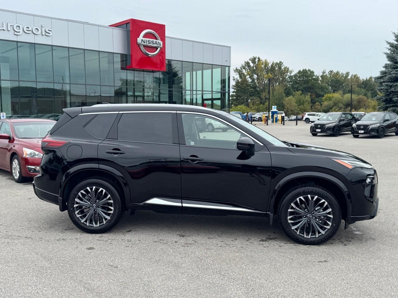 2026 Nissan Rogue AWD Platinum Photo