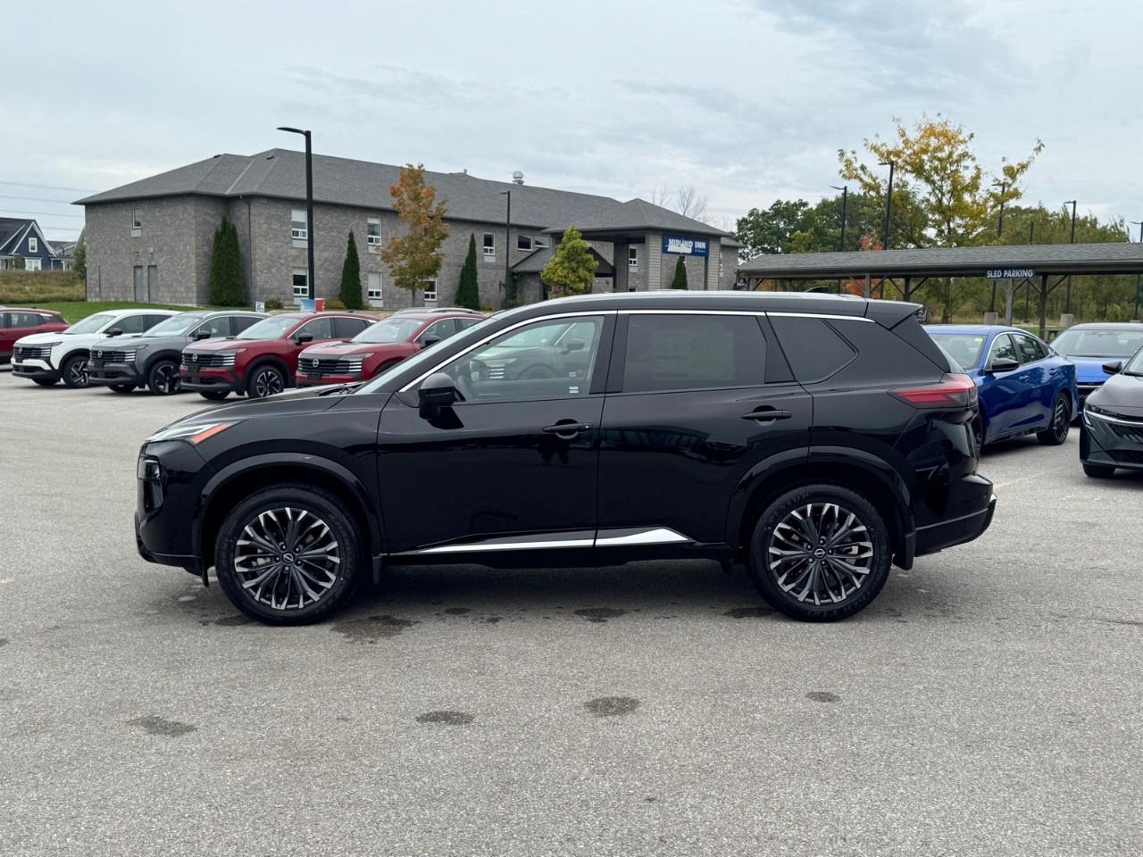 2026 Nissan Rogue AWD Platinum Photo