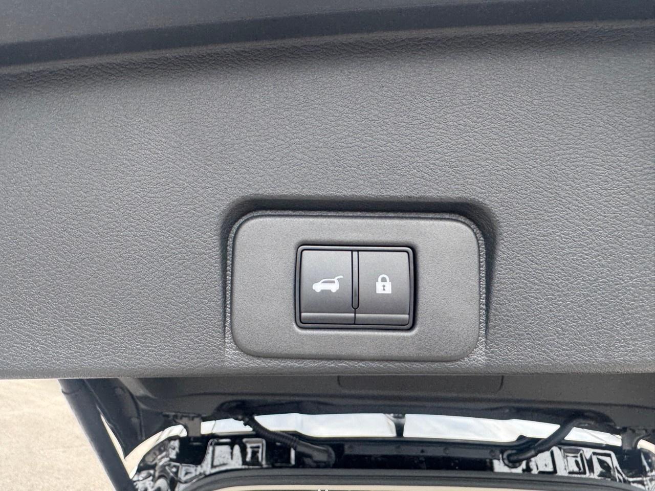 2026 Nissan Rogue AWD Platinum Photo