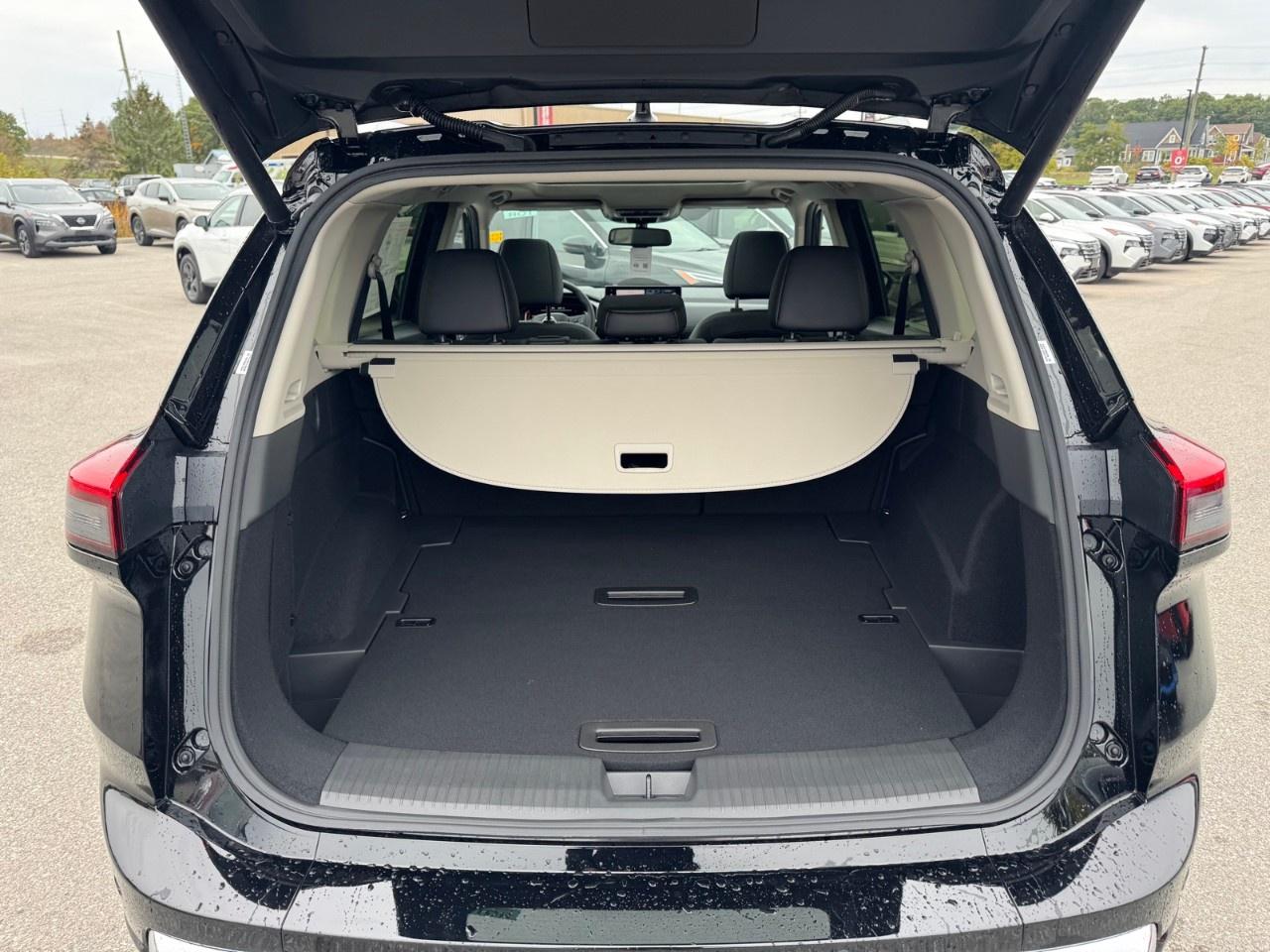 2026 Nissan Rogue AWD Platinum Photo