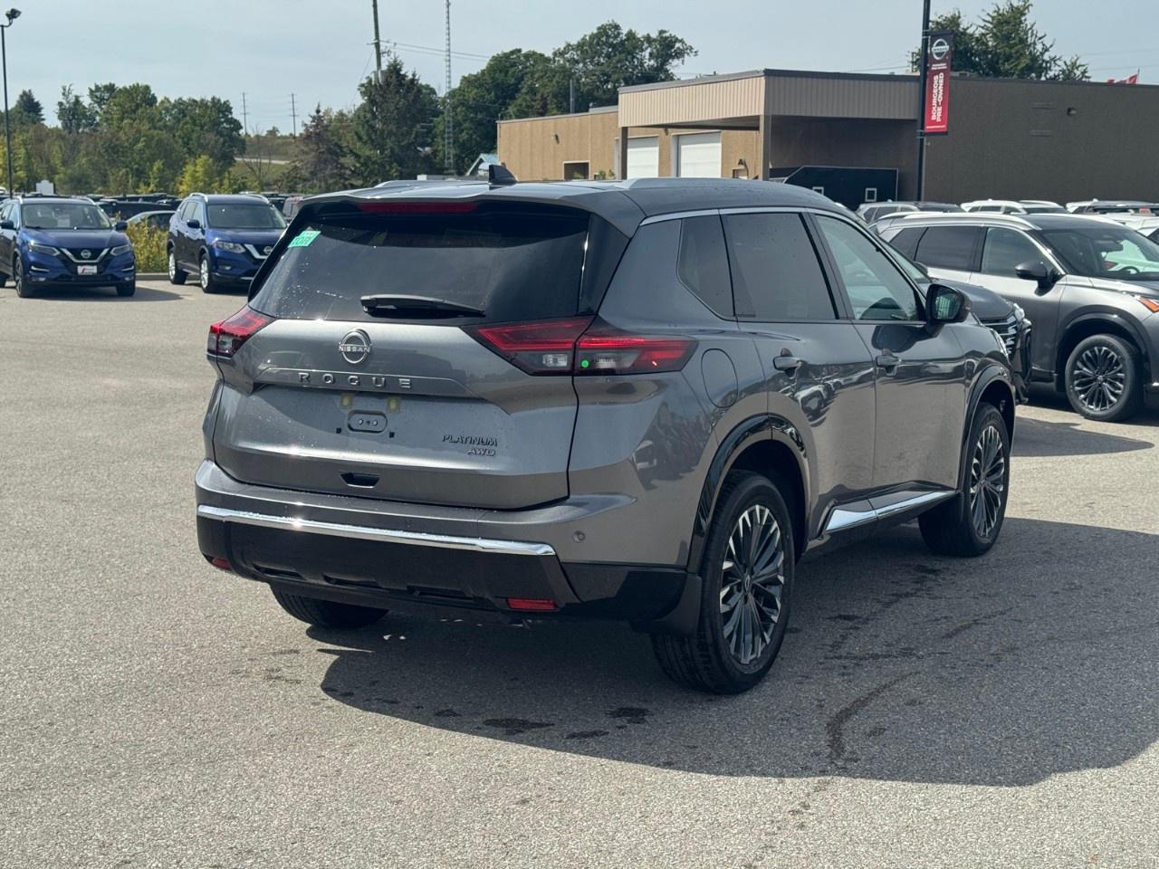 2026 Nissan Rogue AWD Platinum Photo