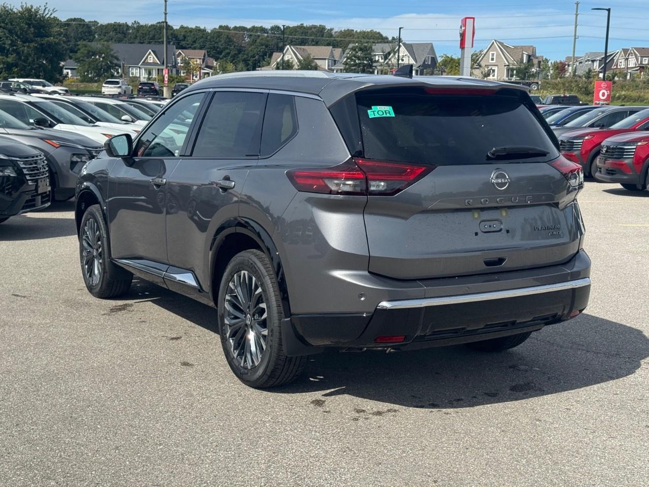 2026 Nissan Rogue AWD Platinum Photo