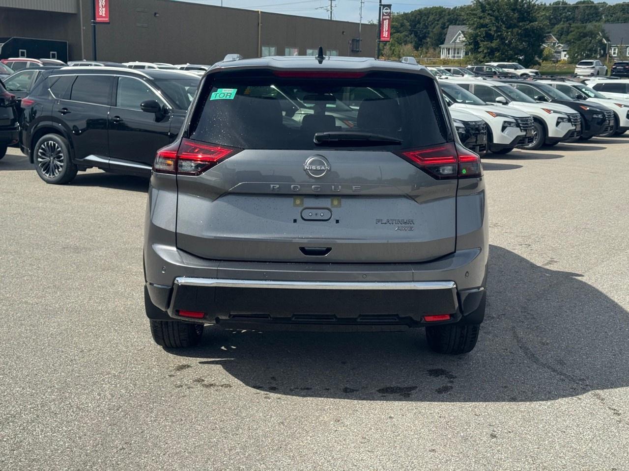 2026 Nissan Rogue AWD Platinum Photo