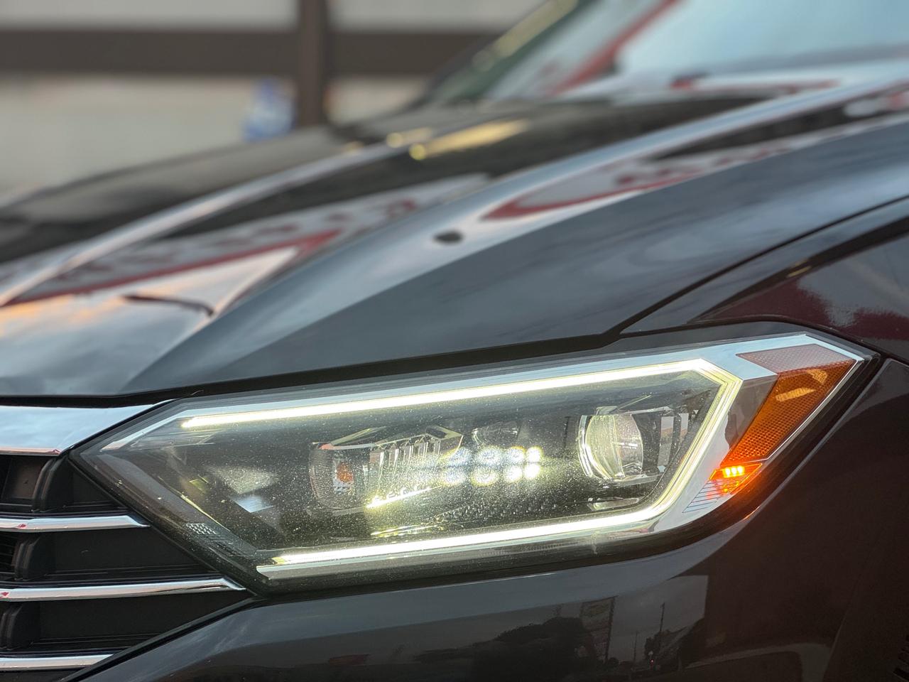 2019 Volkswagen Jetta 1.4 TSI Execline MANUAL | RARE | LOADED | ACCIDENT FREE Photo