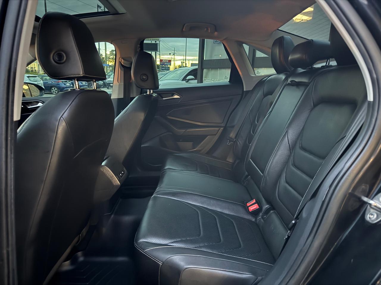 2019 Volkswagen Jetta 1.4 TSI Execline MANUAL | RARE | LOADED | ACCIDENT FREE Photo