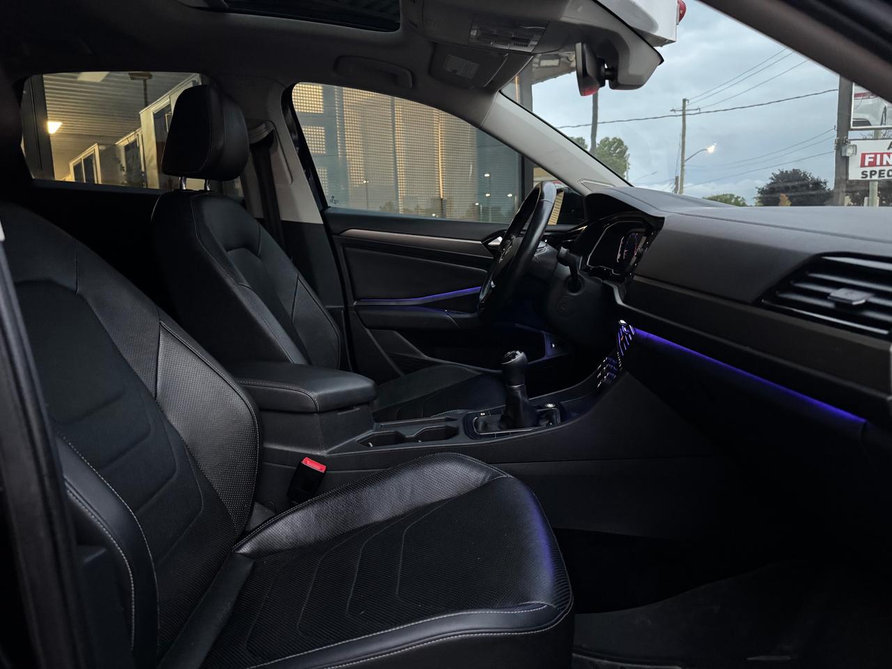2019 Volkswagen Jetta 1.4 TSI Execline MANUAL | RARE | LOADED | ACCIDENT FREE Photo