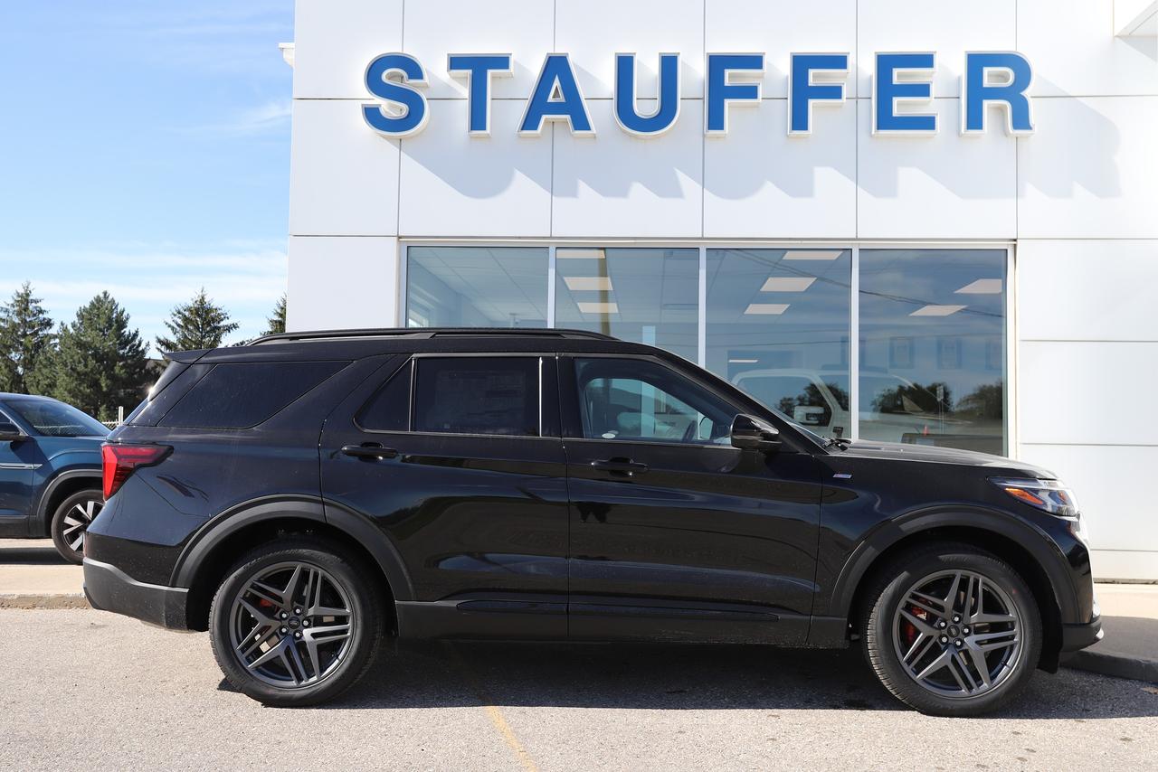 2027 Ford Explorer ST-Line 4WD Photo2