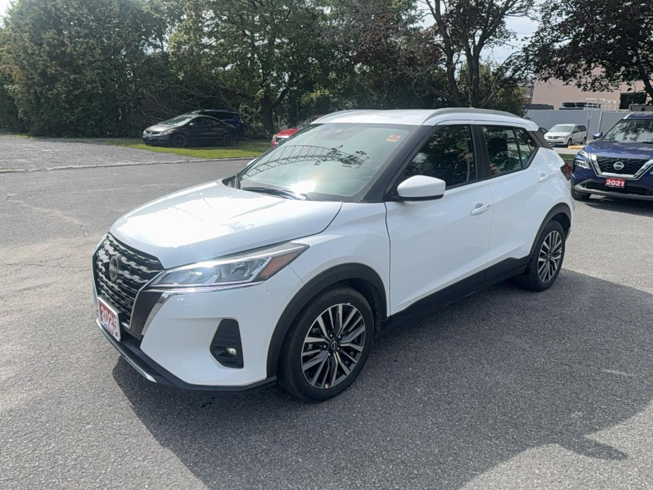 2025 Nissan Kicks Play SV