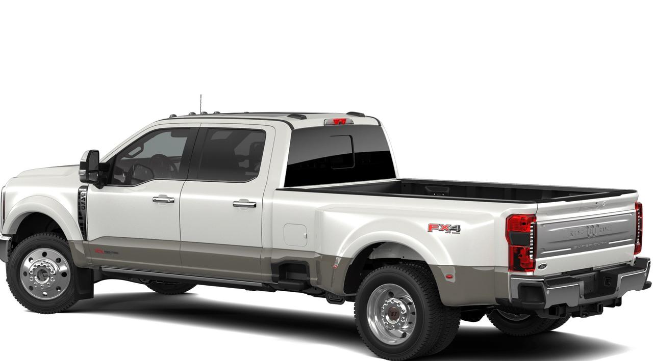 2026 Ford F-450 Super Duty DRW KING RANCH 8' Box 770A Photo1