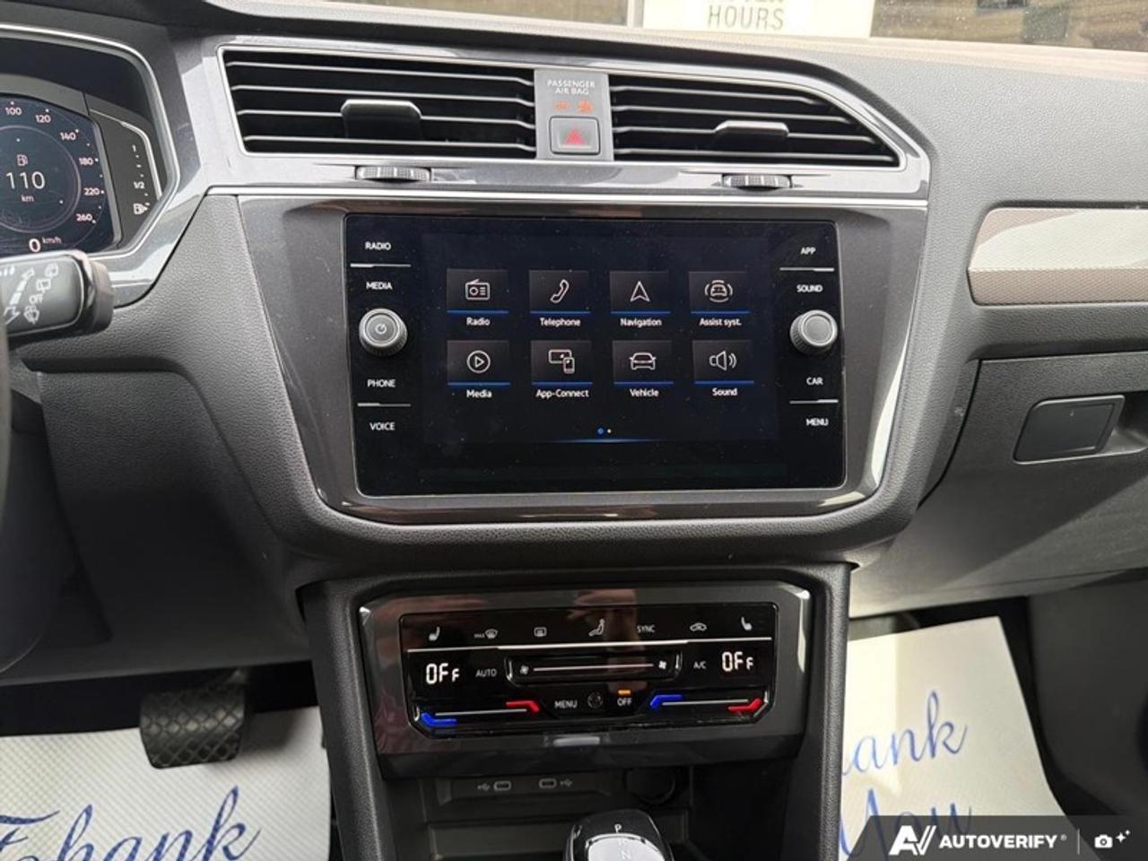 2024 Volkswagen Tiguan Comfortline  - Power Liftgate Photo