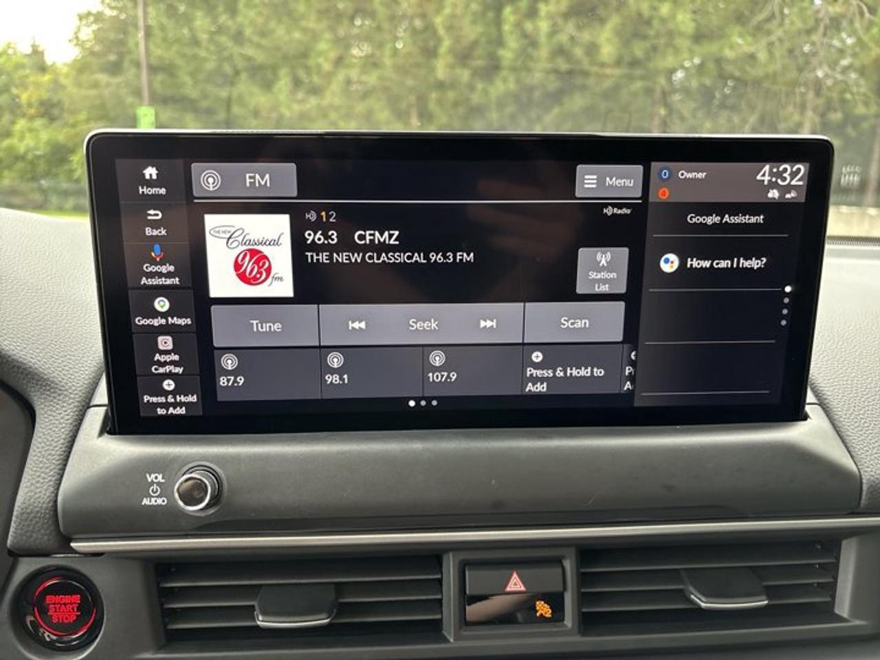 2026 Honda Pilot Touring AWD | One Owner | No Accidents | Vent. Front Seats Photo