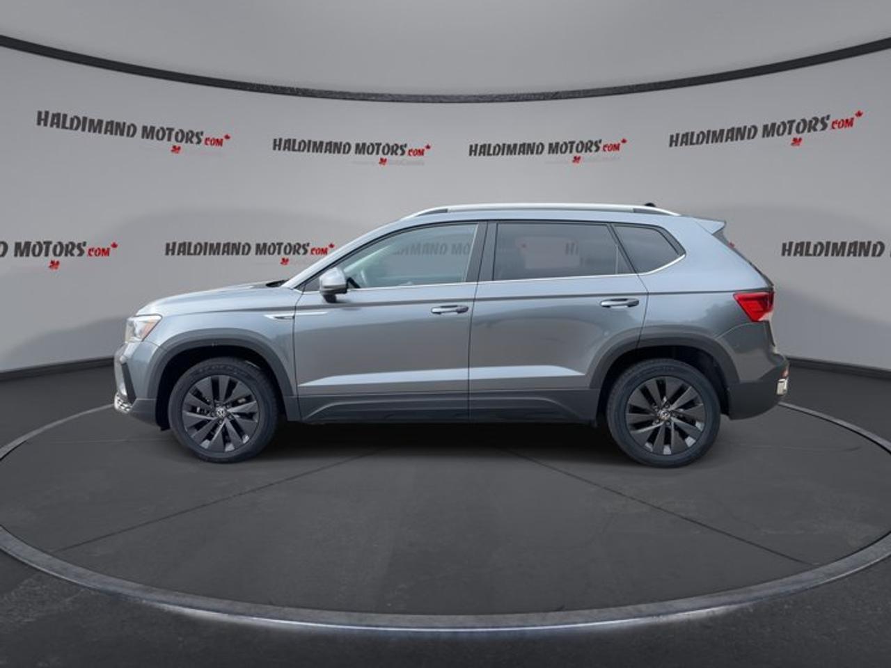 2024 Volkswagen Taos Comfortline FWD | No Accidents | Heated Steering Wheel Photo