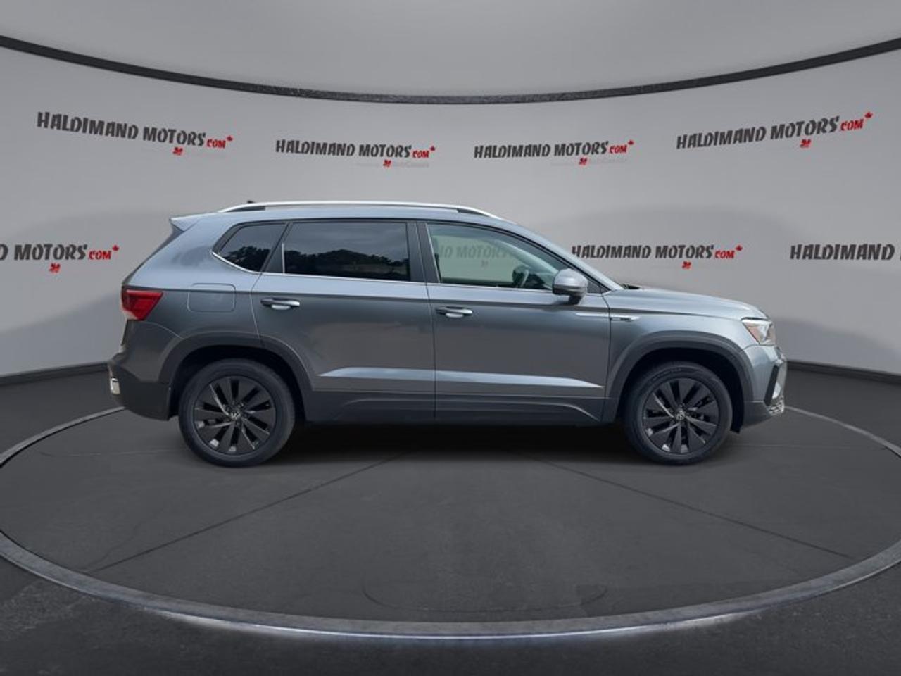 2024 Volkswagen Taos Comfortline FWD | No Accidents | Heated Steering Wheel Photo