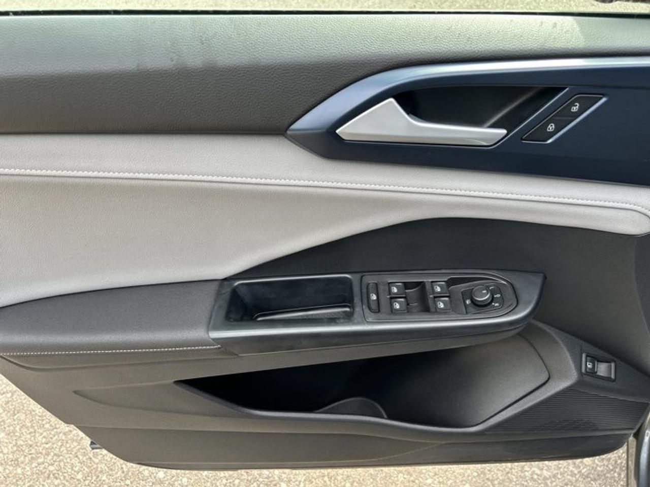 2024 Volkswagen Taos Comfortline FWD | No Accidents | Heated Steering Wheel Photo
