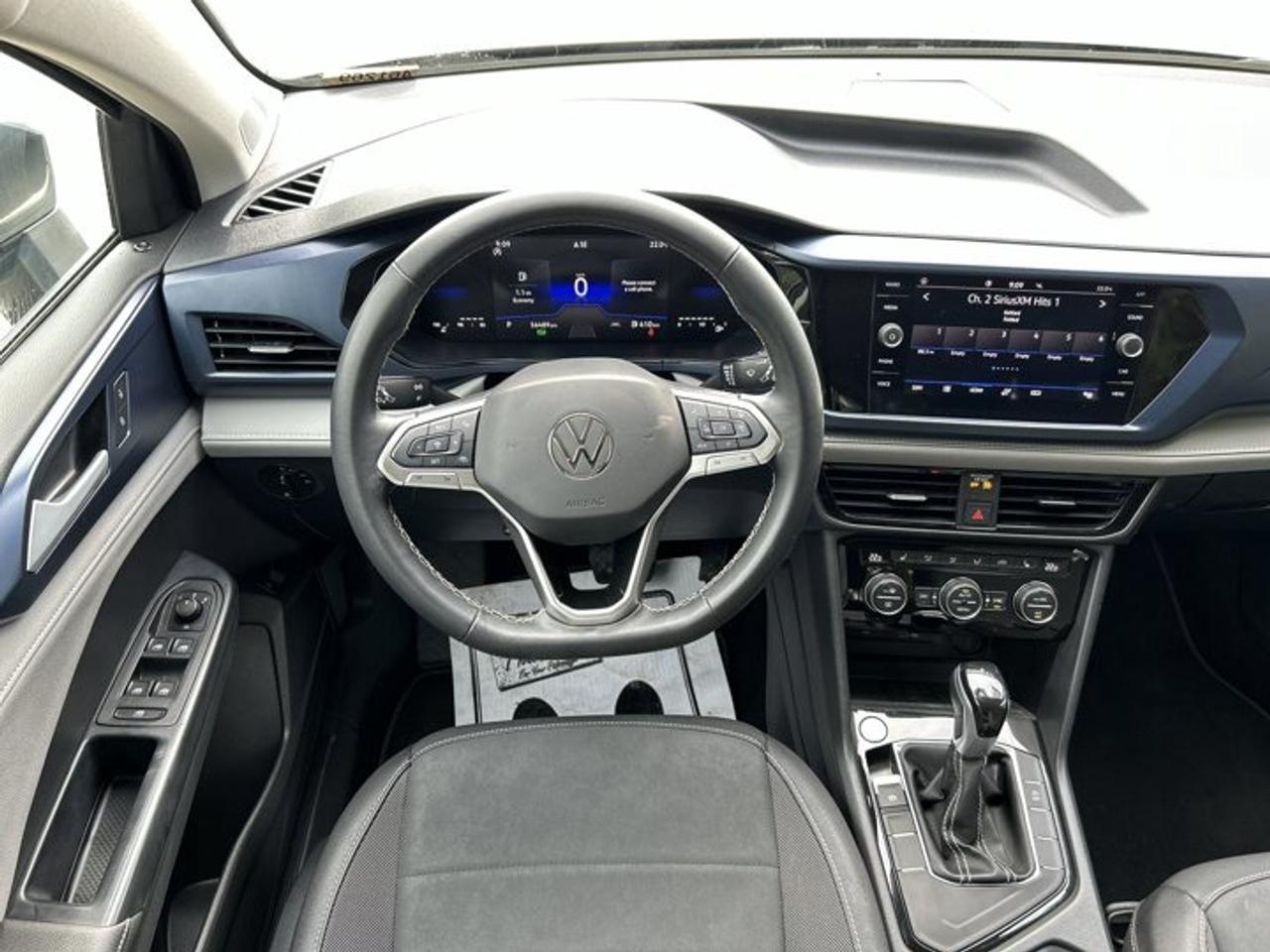 2024 Volkswagen Taos Comfortline FWD | No Accidents | Heated Steering Wheel Photo