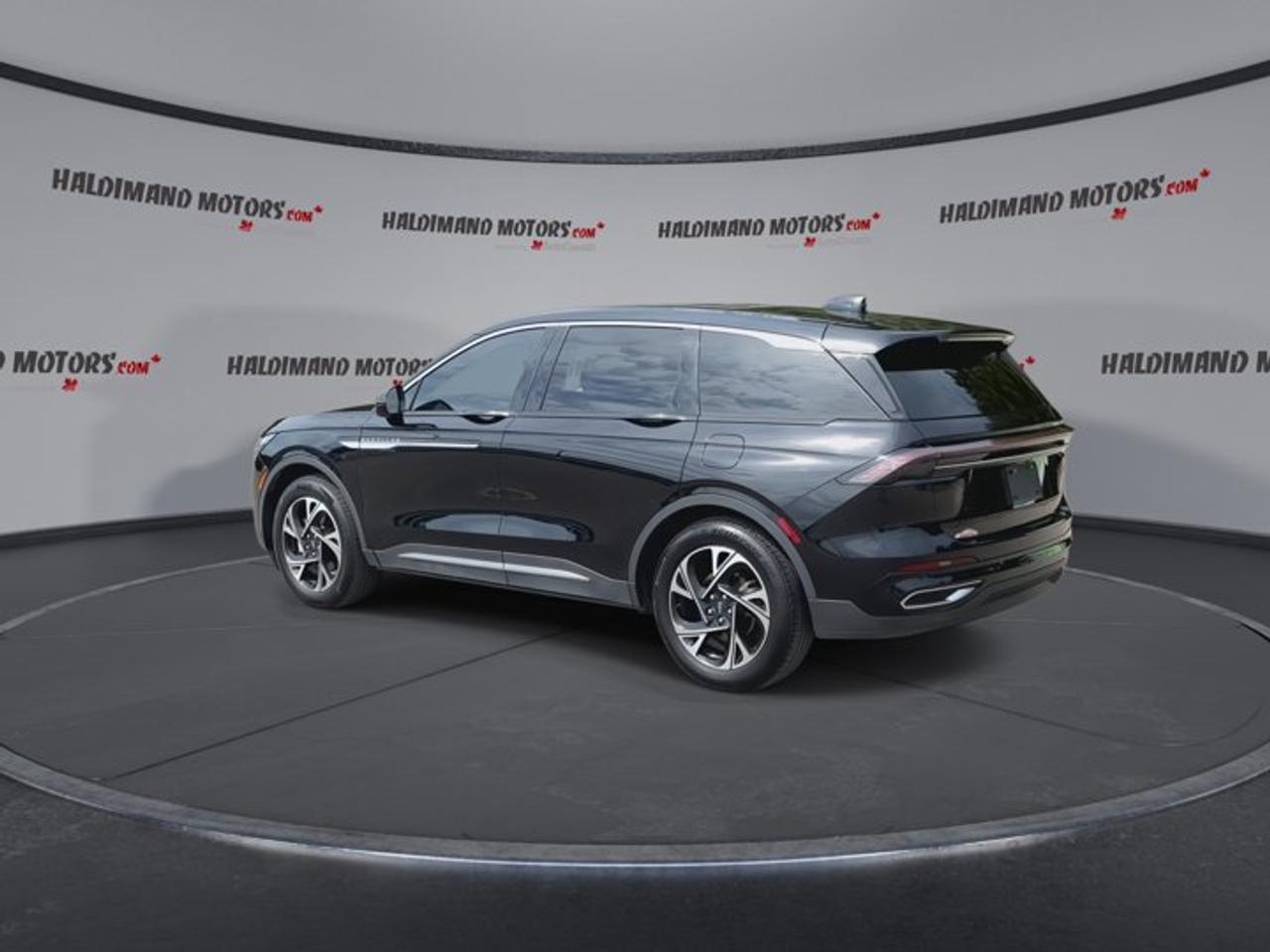 2025 Lincoln Nautilus Premiere AWD | One Owner | No Accidents | Leather Seats Photo