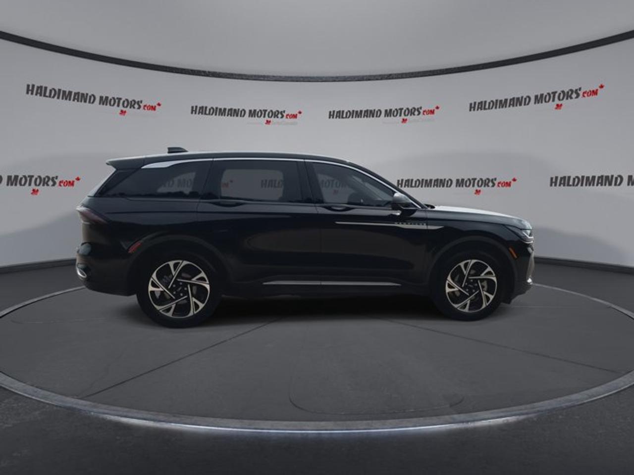 2025 Lincoln Nautilus Premiere AWD | One Owner | No Accidents | Leather Seats Photo