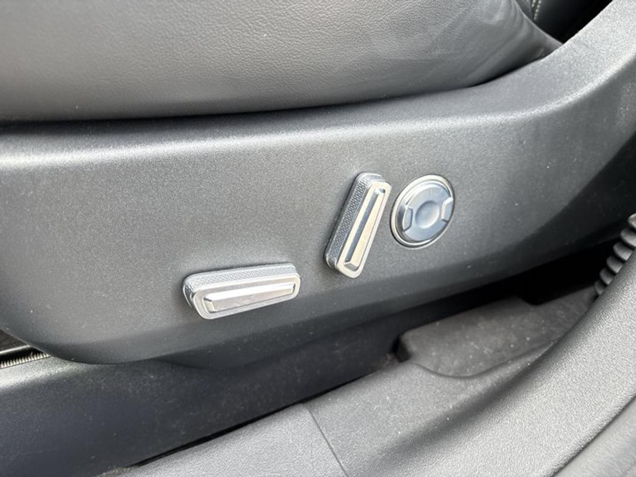 2025 Lincoln Nautilus Premiere AWD | One Owner | No Accidents | Leather Seats Photo