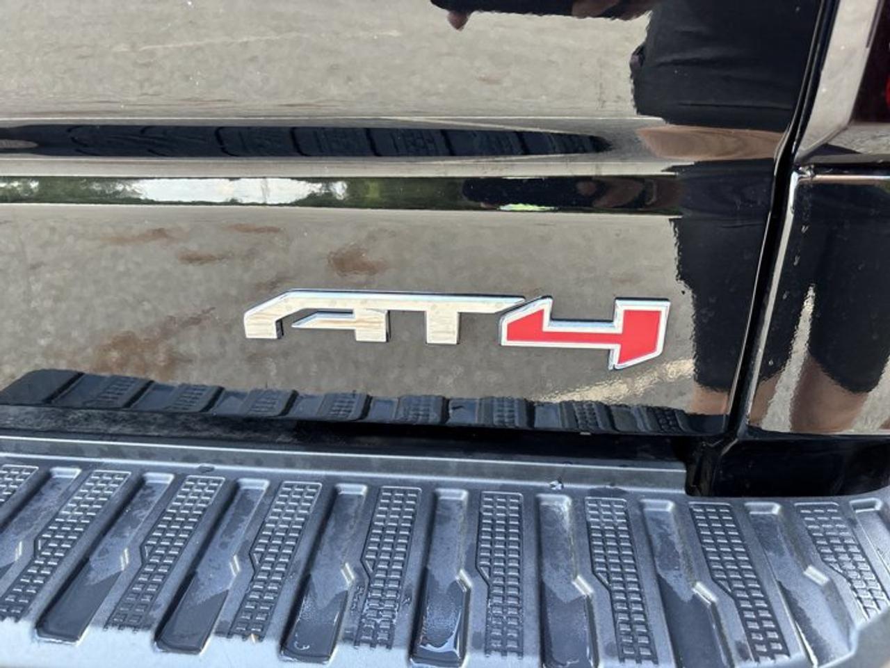 2025 GMC Sierra 1500 AT4 Crew Cab 6' Box 4WD | No Accidents | Vent. Front Seats Photo