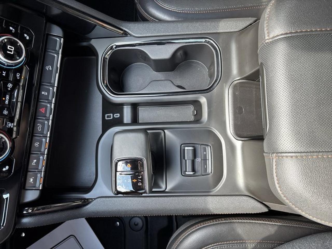 2025 GMC Sierra 1500 AT4 Crew Cab 6' Box 4WD | No Accidents | Vent. Front Seats Photo