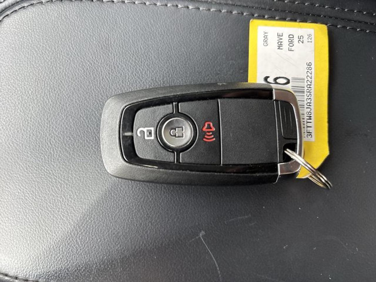 2025 Ford Maverick XLT SuperCrew AWD | One Owner | No Accidents Photo