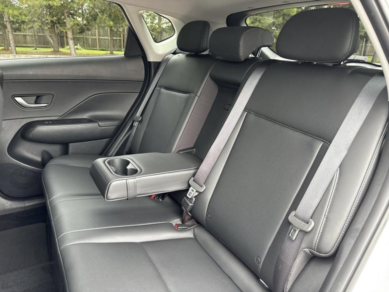 2025 Hyundai KONA Preferred AWD | No Accidents | Leather Seats Photo