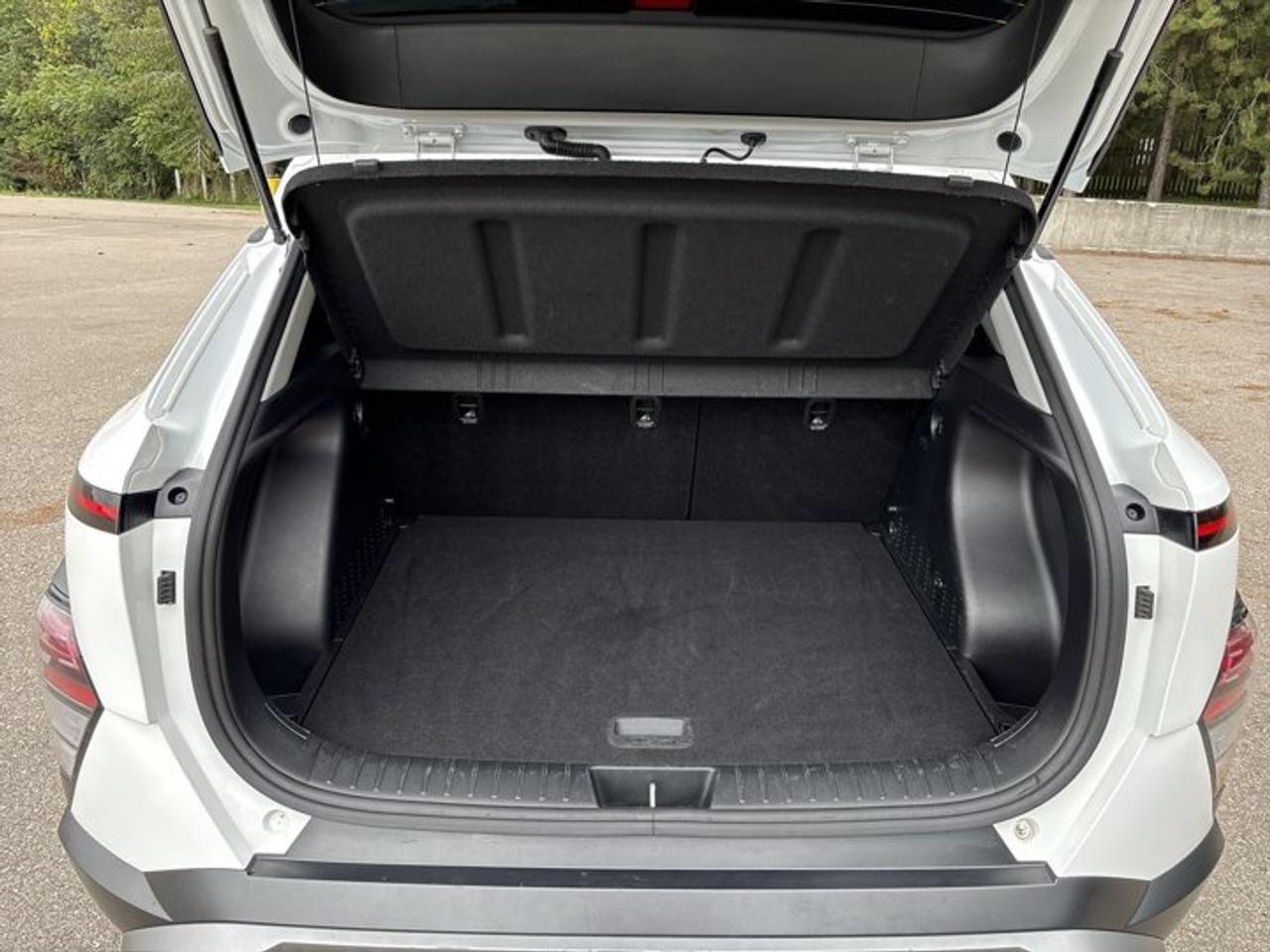 2025 Hyundai KONA Preferred AWD | No Accidents | Leather Seats Photo