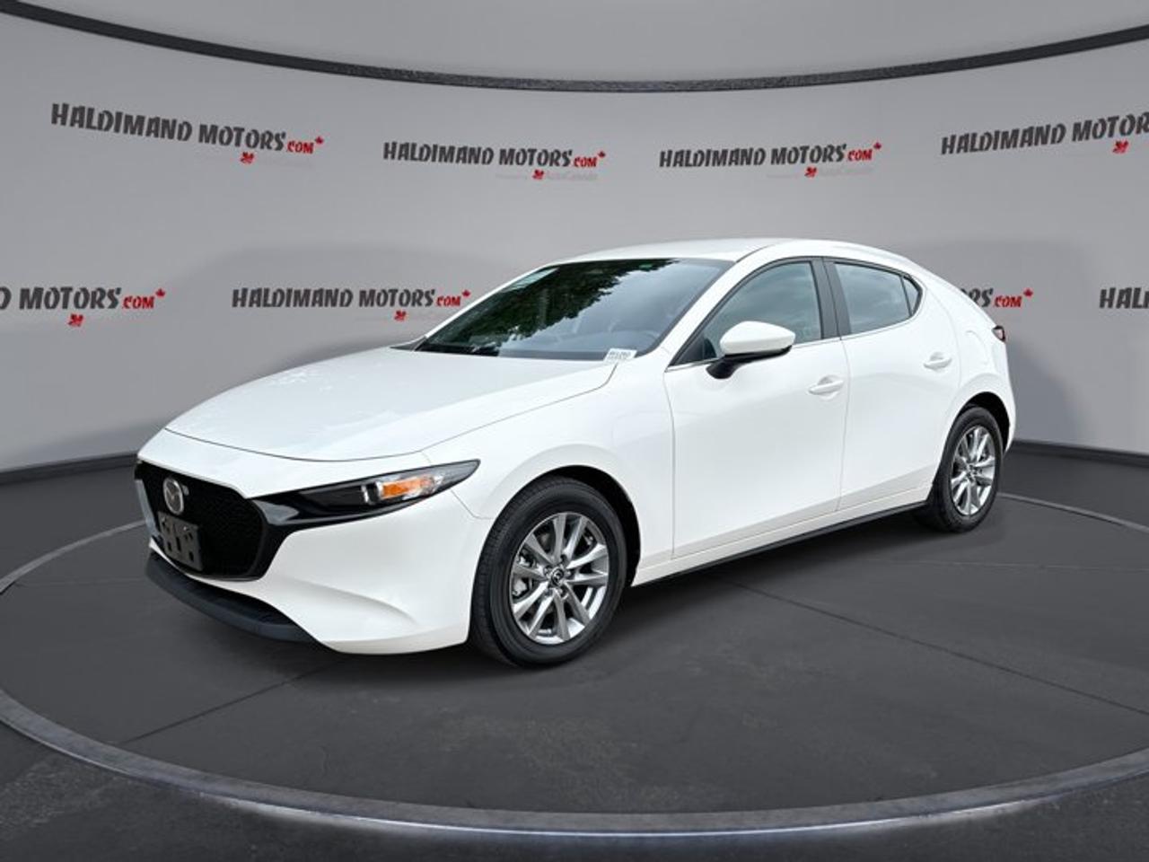 2025 Mazda MAZDA3 Sport GX FWD | No Accidents Photo0