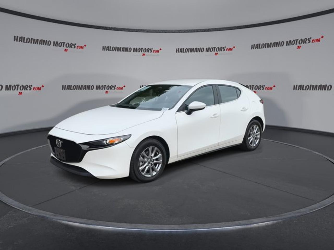2025 Mazda MAZDA3 Sport GX FWD | No Accidents Photo