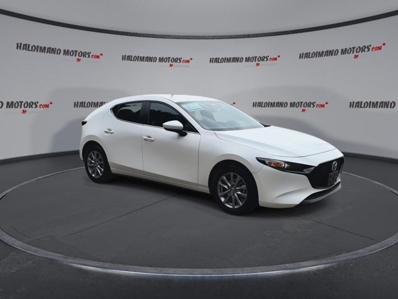 2025 Mazda MAZDA3 Sport GX FWD | No Accidents Photo5