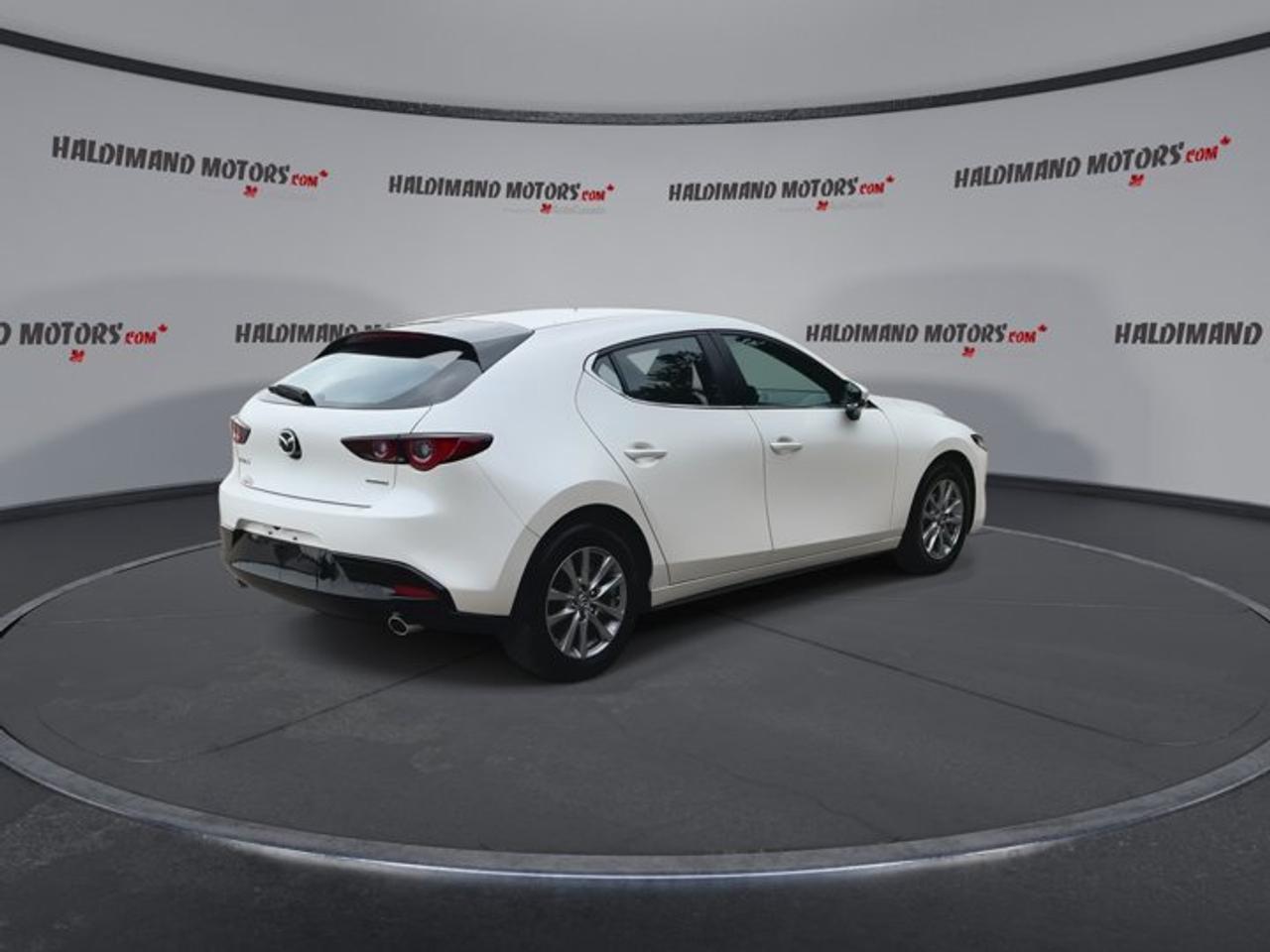 2025 Mazda MAZDA3 Sport GX FWD | No Accidents Photo