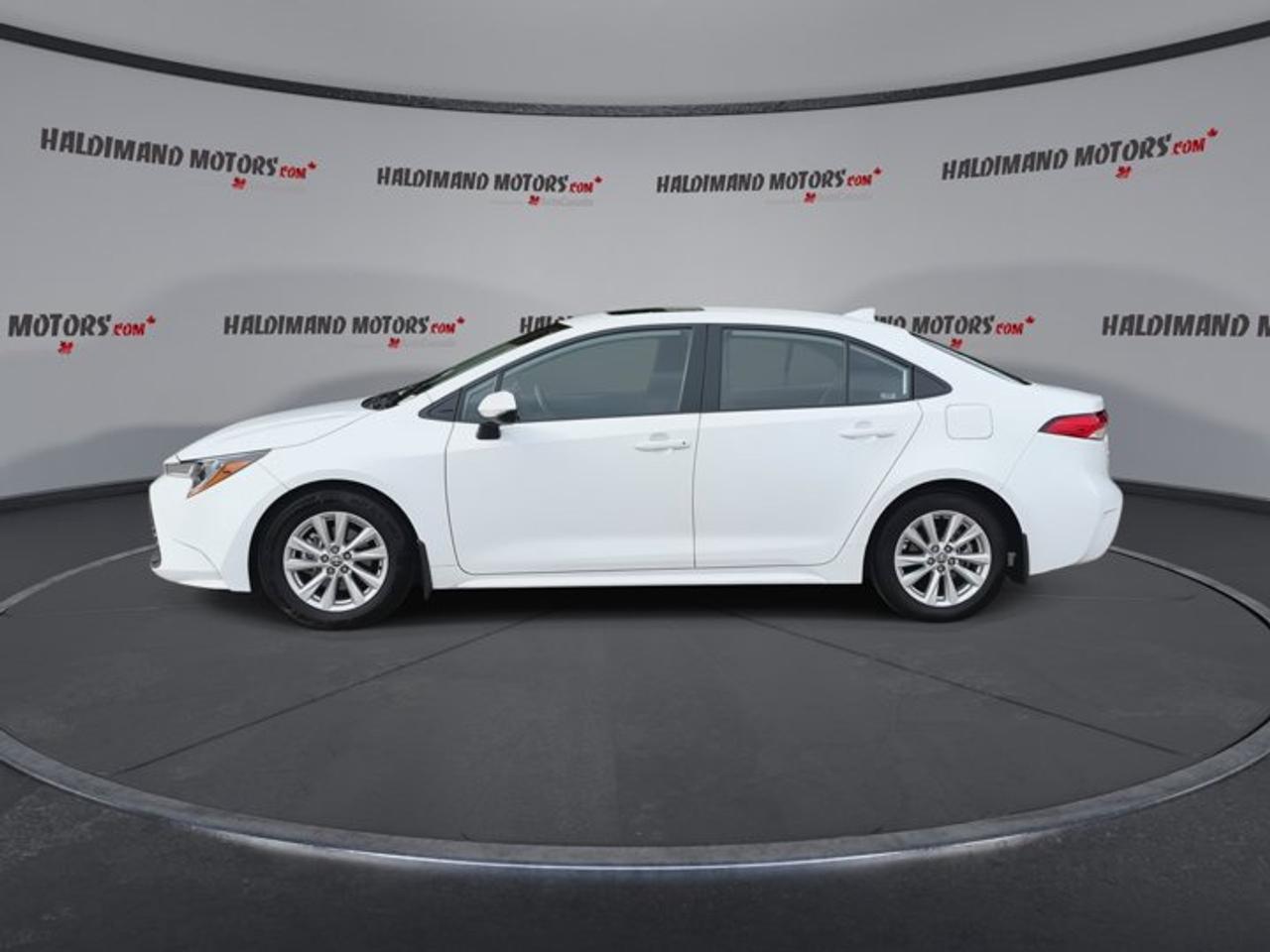 2026 Toyota Corolla LE | Sunroof | Heated Steering Wheel Photo