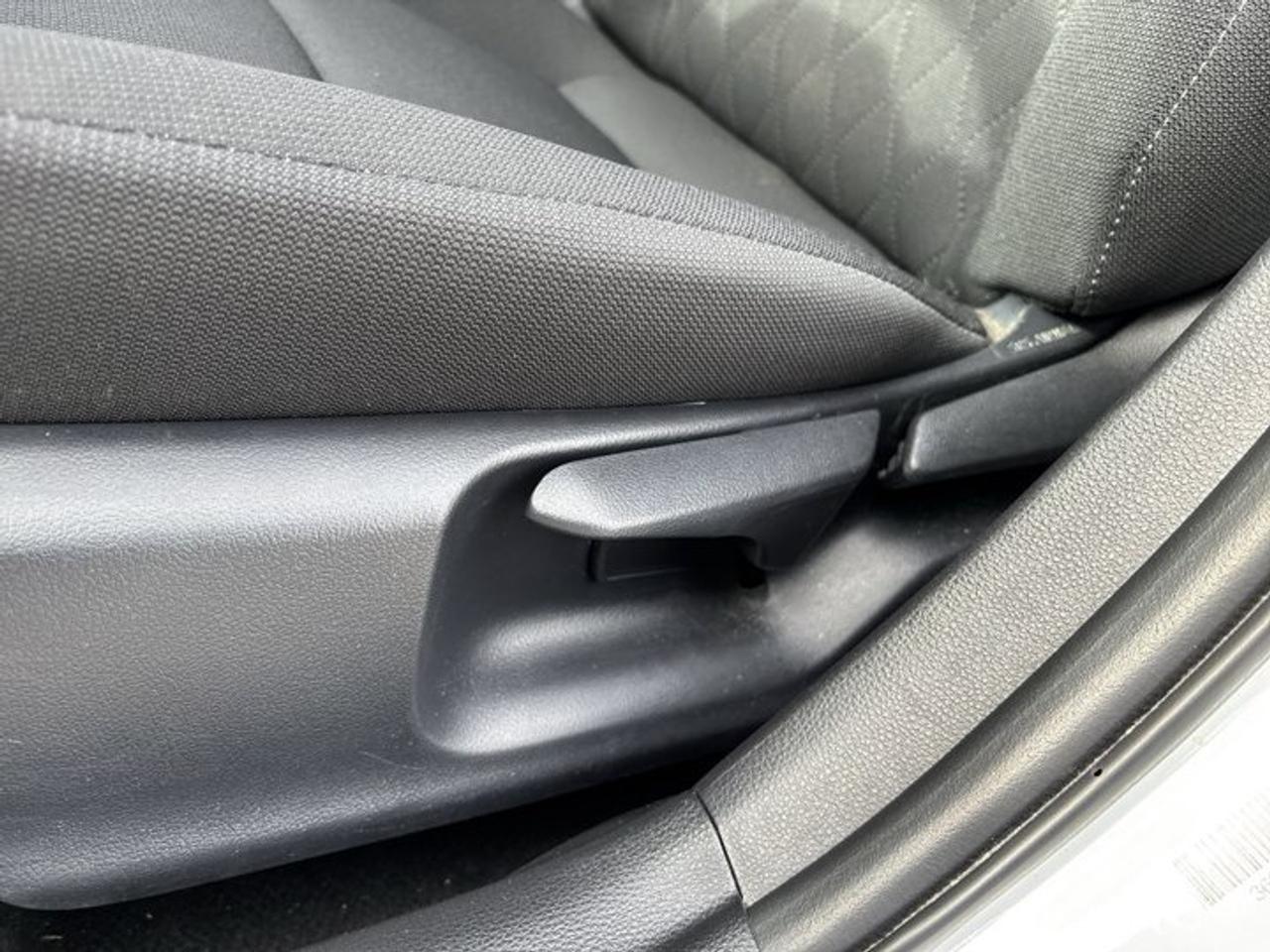 2026 Toyota Corolla LE | Sunroof | Heated Steering Wheel Photo