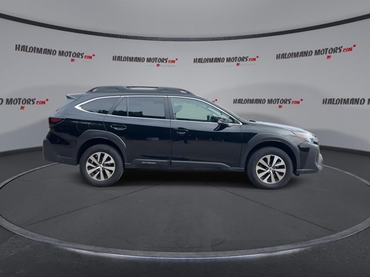 2025 Subaru Outback Touring AWD | No Accidents | Heated Steering Wheel Photo