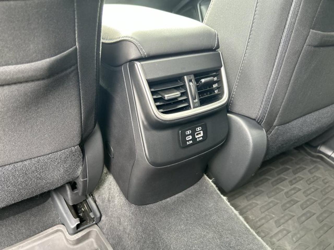 2025 Subaru Outback Touring AWD | No Accidents | Heated Steering Wheel Photo